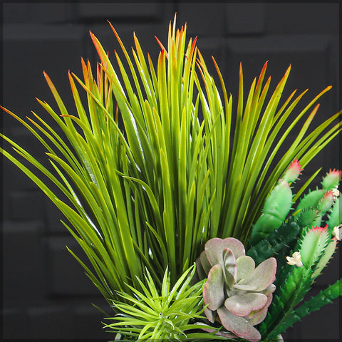 Lifelike artificial plants for greenery styling