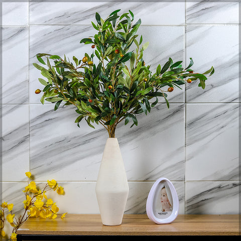 Olive tree leaves artificial