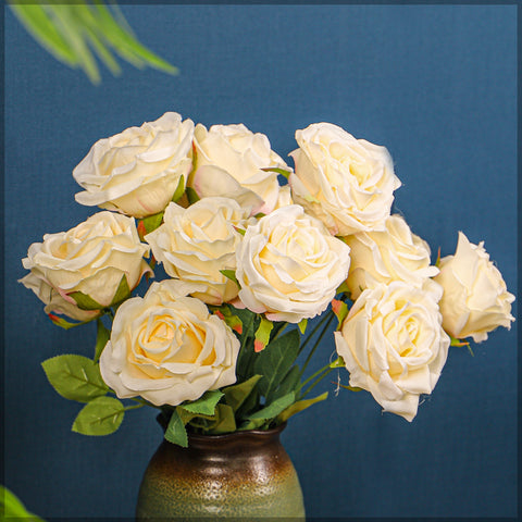 2pcs Artificial Silk Roses