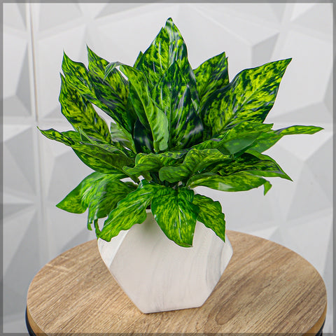 Artificial bunch leaves for year-round greenery decor