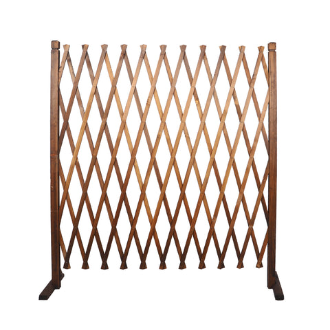 Extendable Wooden Grid Fence