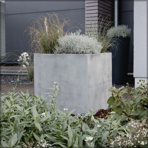 L-grey Square Concrete Planter