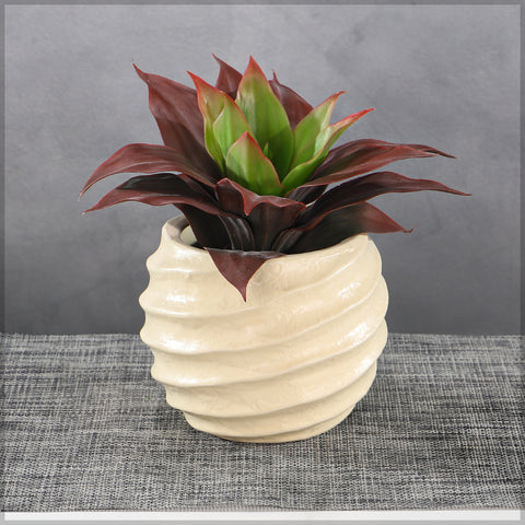 Wavy Design Ceramic Vase